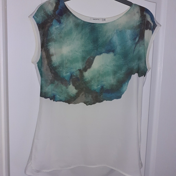 Ricki's Blouse (sleeveless) - Picture 1 of 7